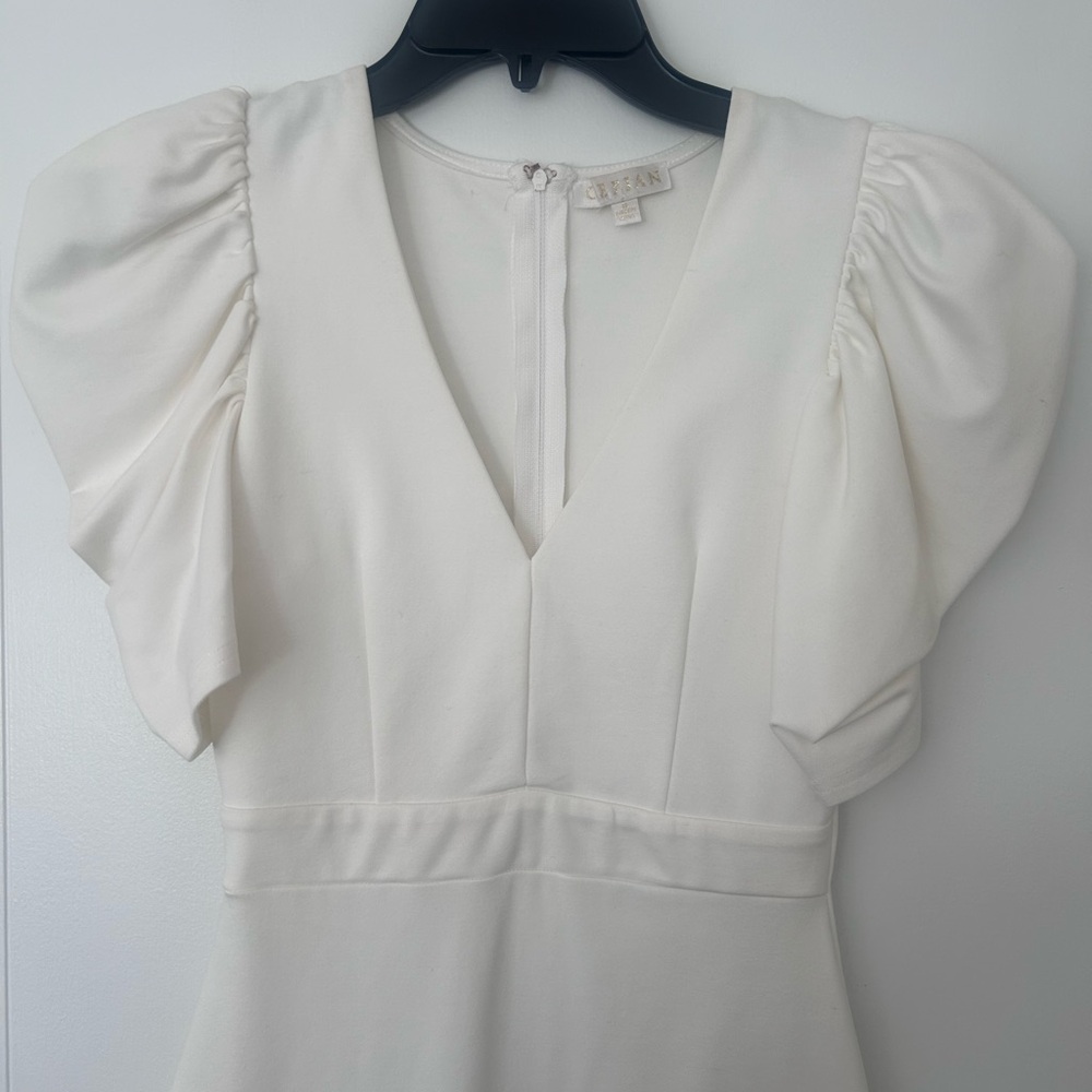 White bodycon dress puff sleeve